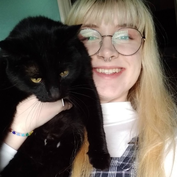 Meet your Posher, Allena - Picture 1 of 1